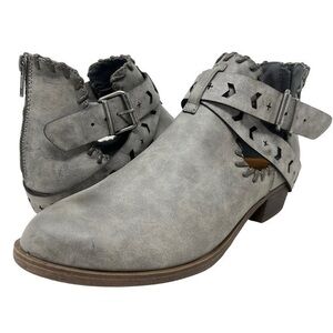 Rampage Boots